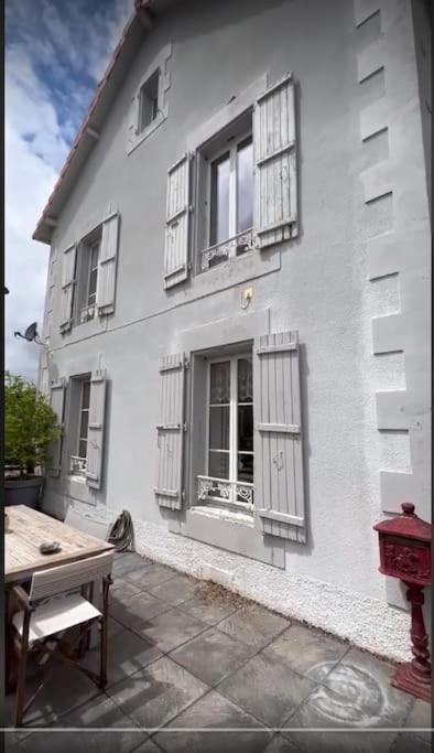 Montemboeuf Centre Town House Free Wifi Villa Екстериор снимка